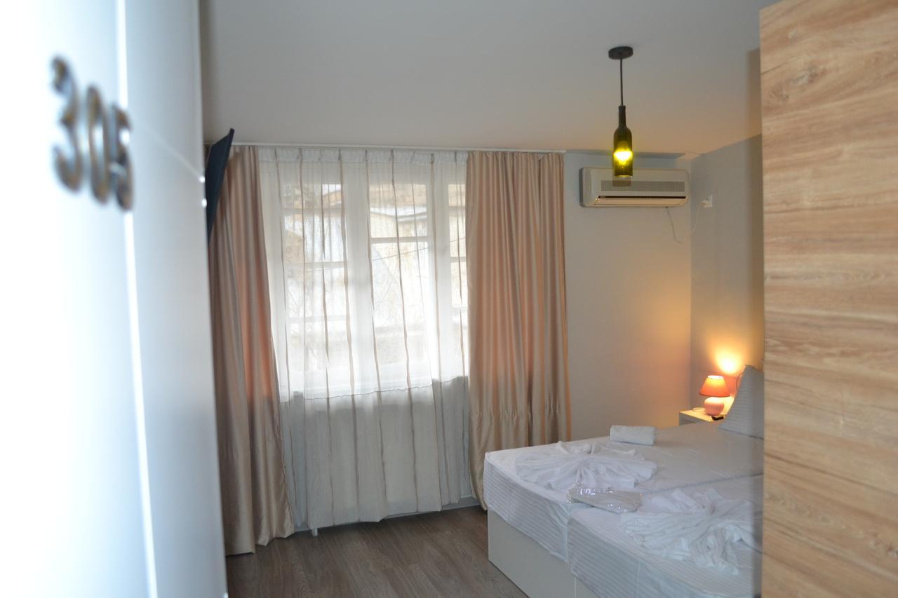 Hotel Rustaveli 36 트빌리시 외부 사진